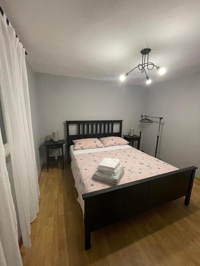 Kn House With Two Apartments Near Sea Rogoznica  Exteriör bild